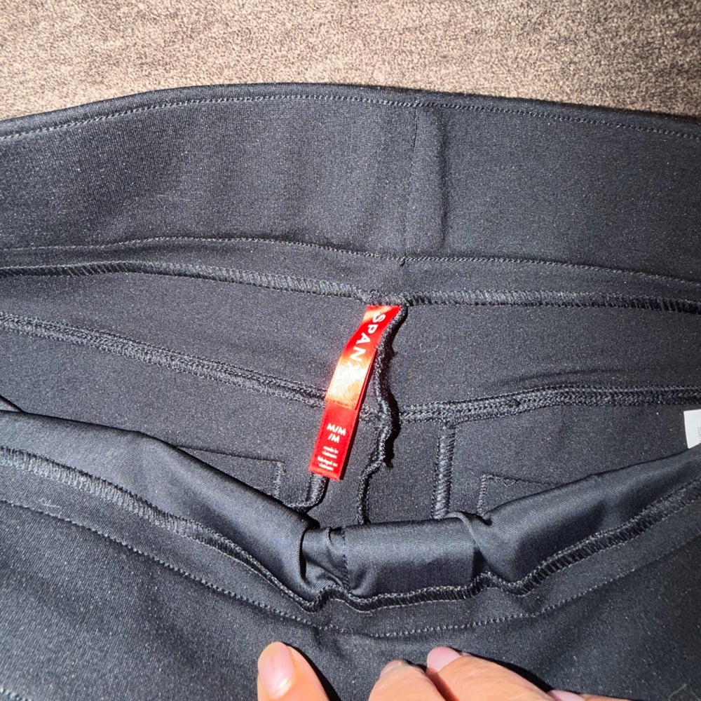 SPANX Classic Spanxsmooth pointe Black Flare Pants, size Large - Picture 9 of 11